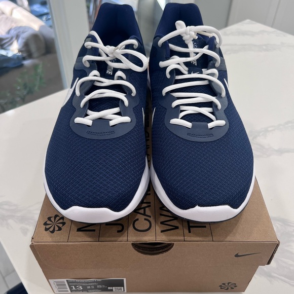 Nike Revolution 6 NN Men's Running Shoes Midnight Navy White Size 13 NEW - Picture 2 of 5